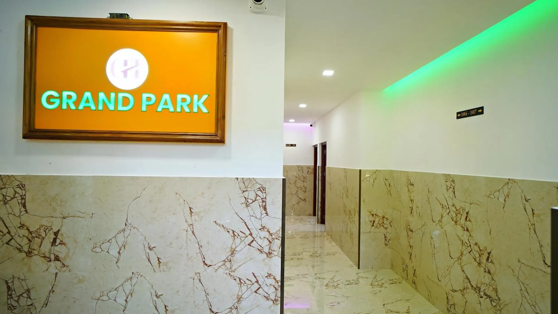 Gh Grand Park Hotel Angamali