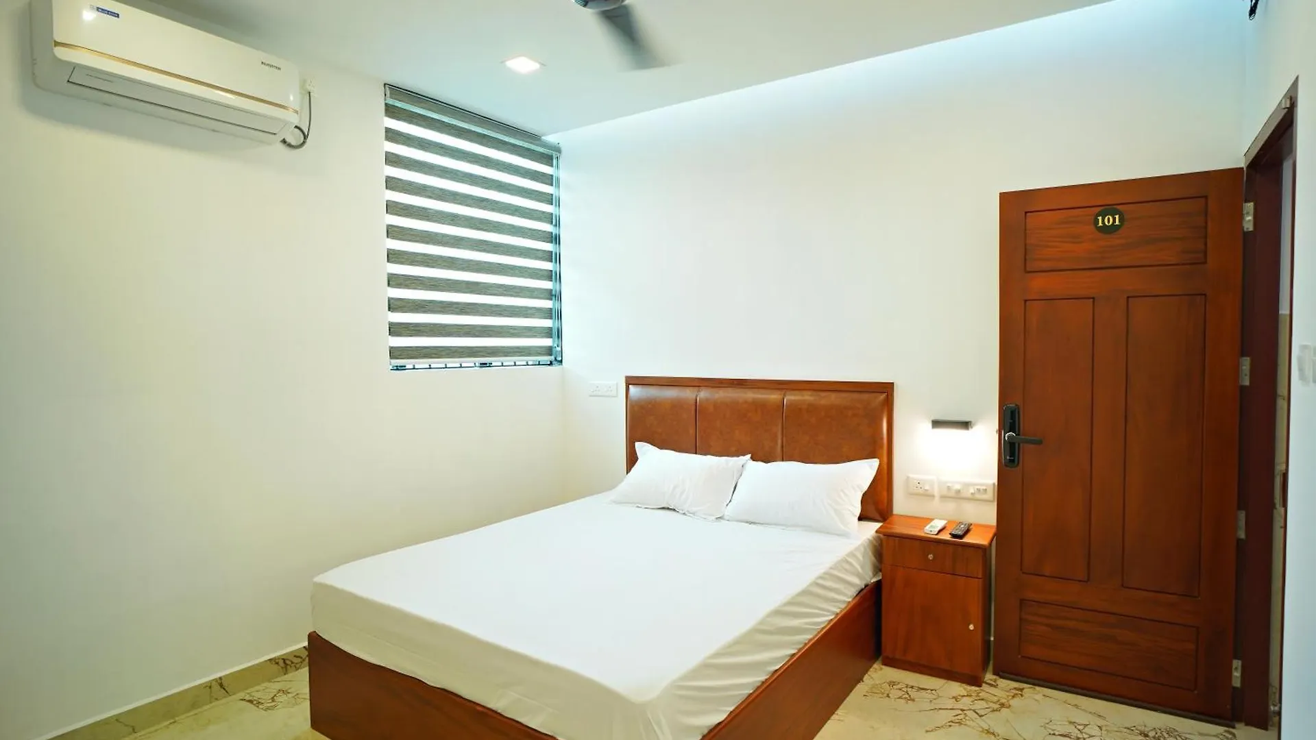 Gh Grand Park Hotel Angamali 0*,