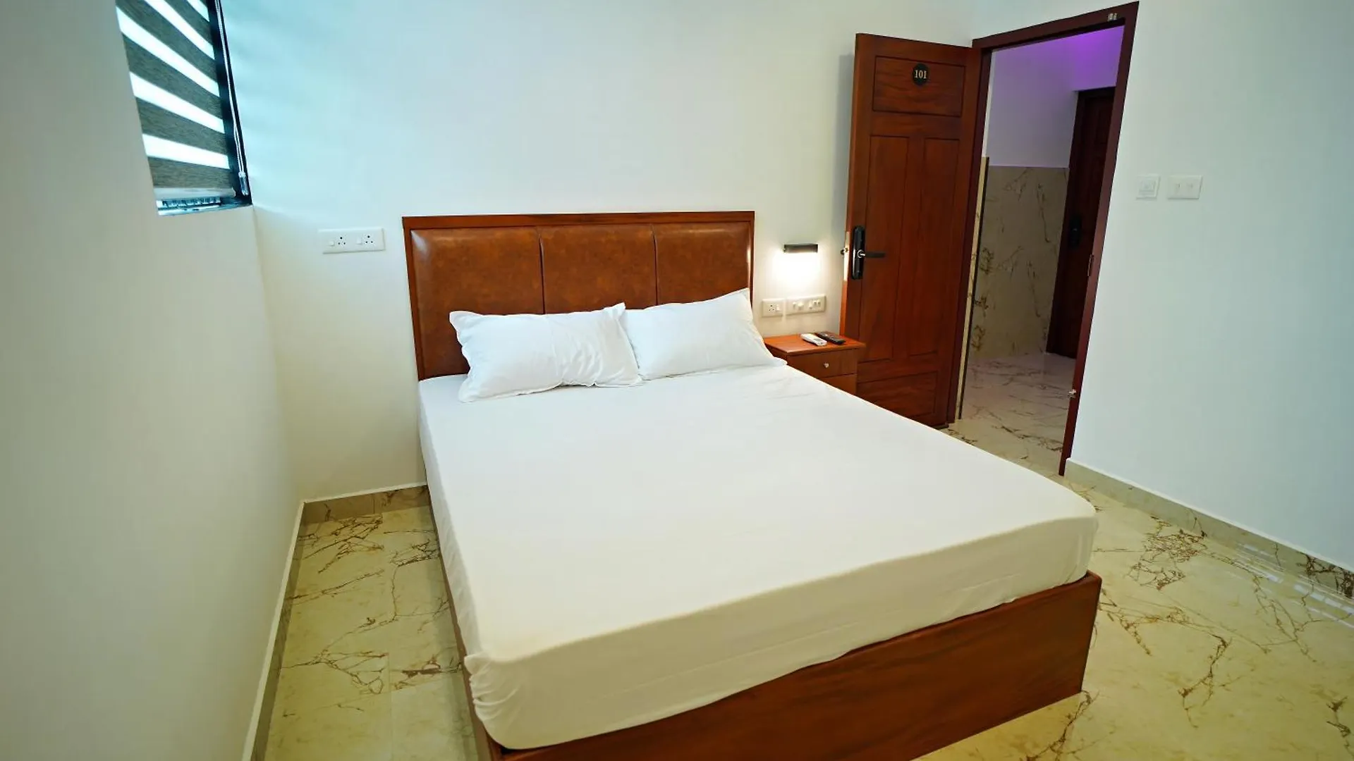 Gh Grand Park Hotel Angamali