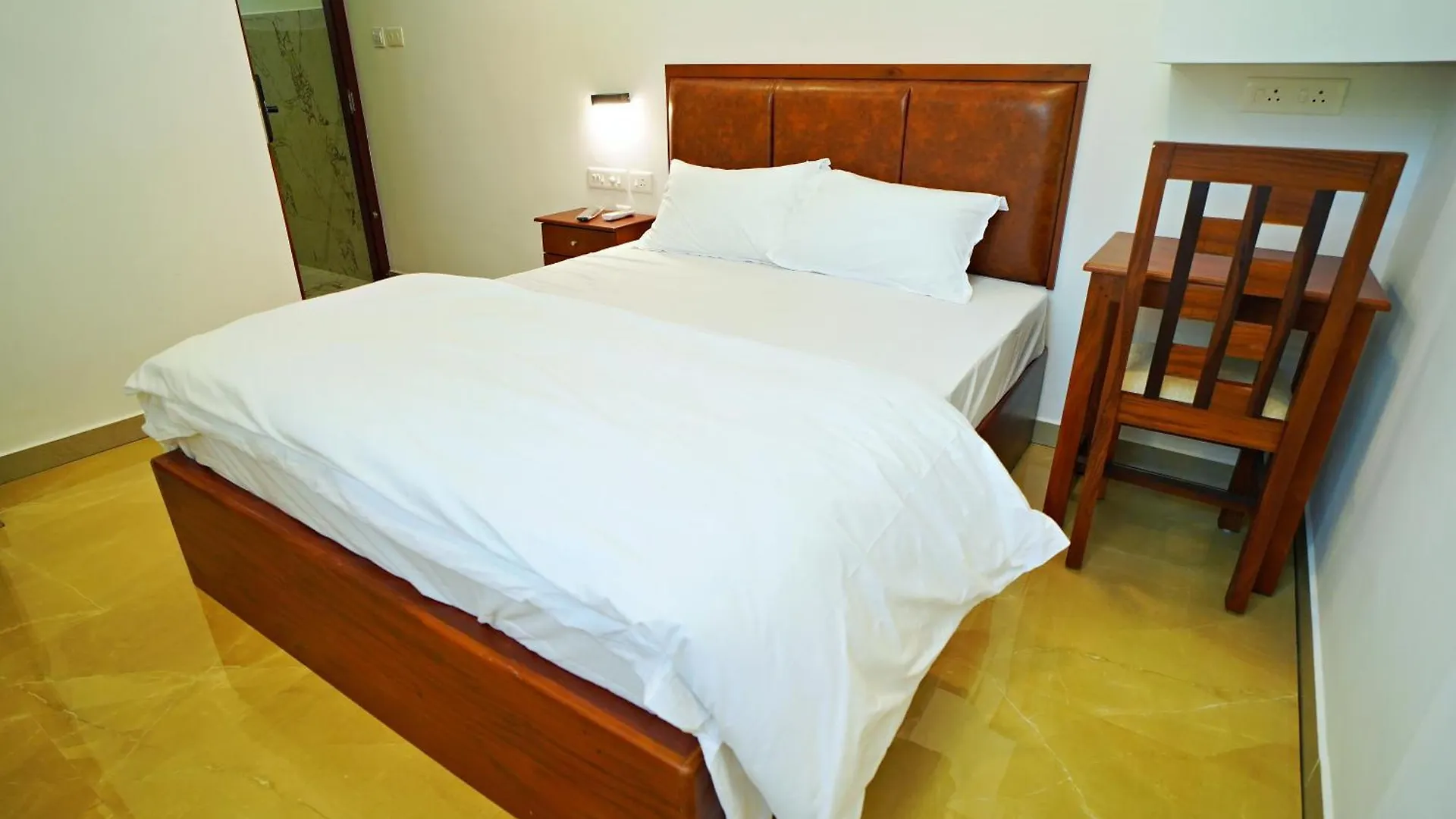 Gh Grand Park Hotel Angamali