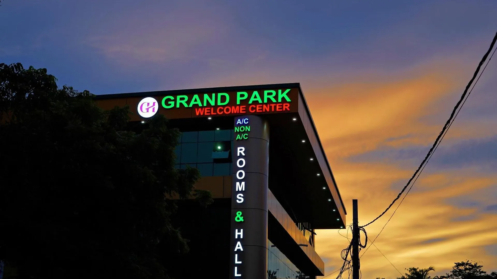 Gh Grand Park Hotel Angamali