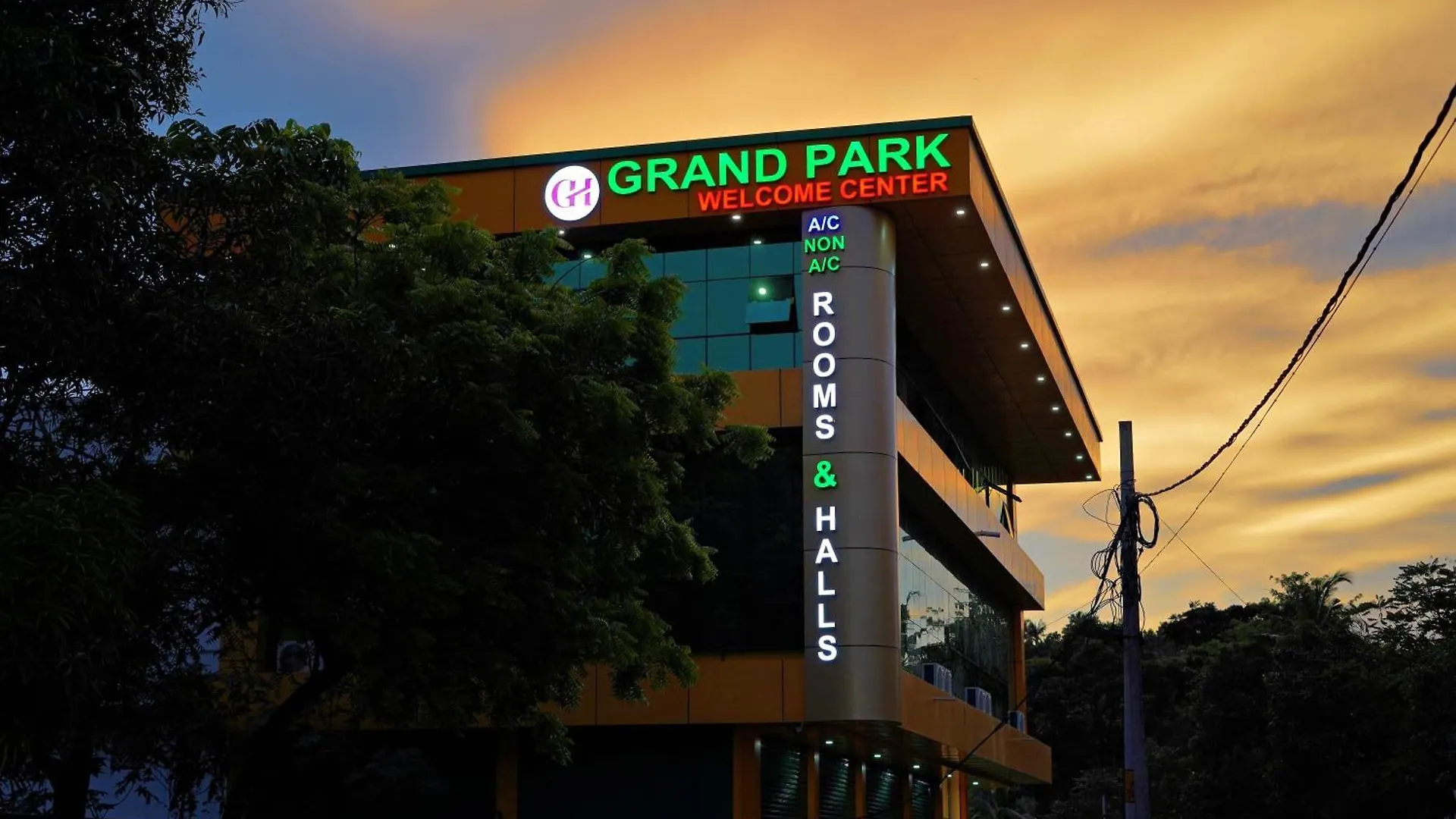 Gh Grand Park Hotel Angamali