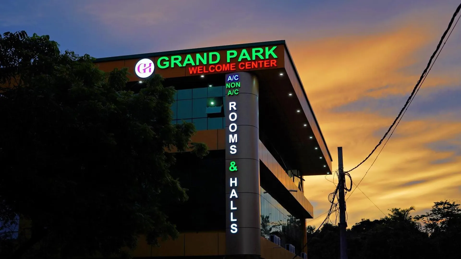 Gh Grand Park Hotel Angamali