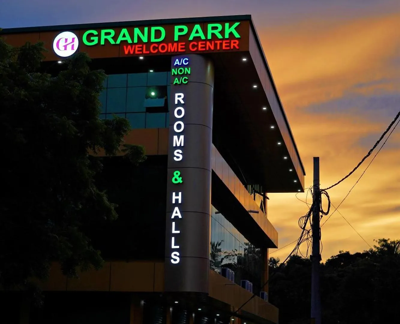 Gh Grand Park Hotel Angamali 0*,  India