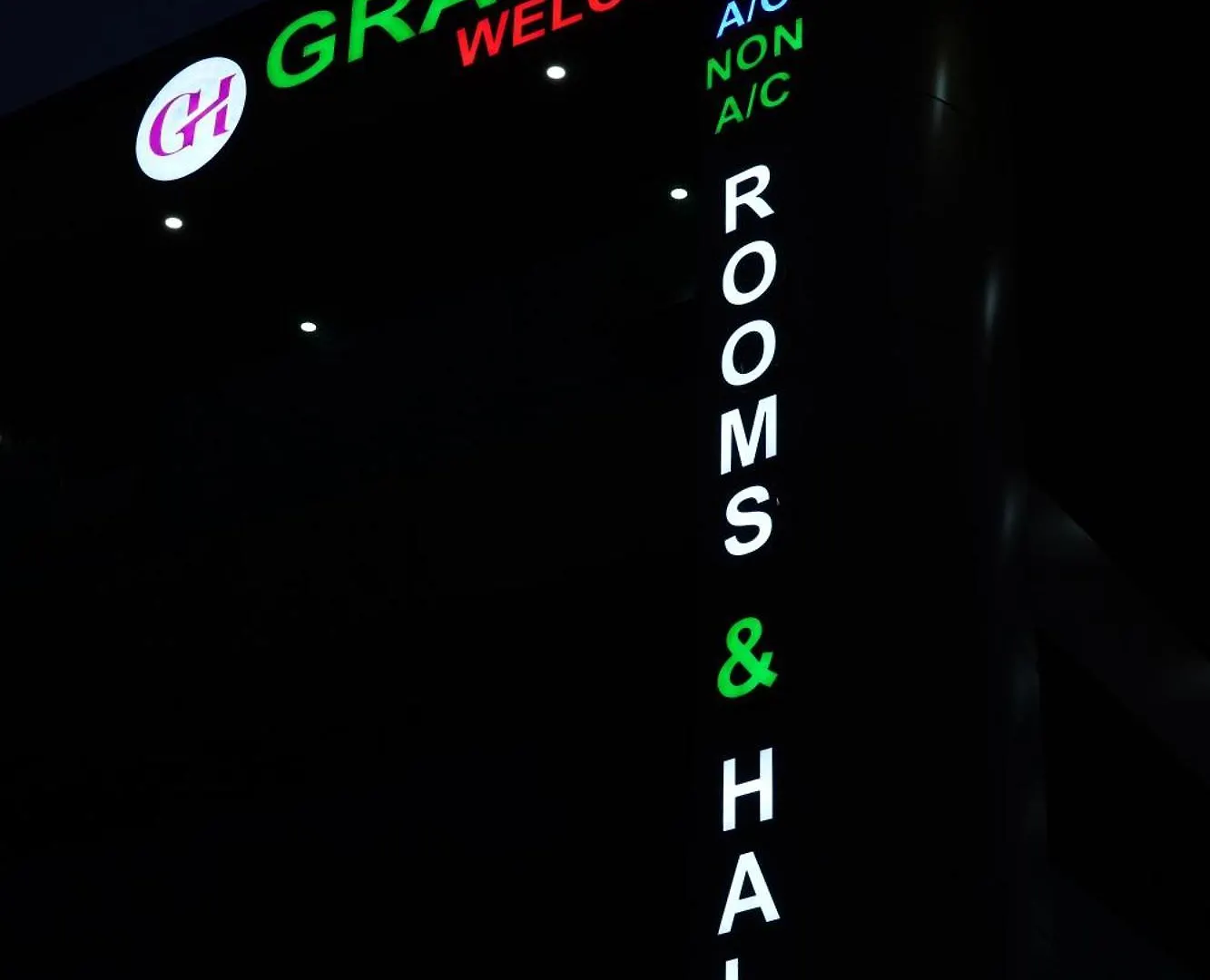 Gh Grand Park Hotel Angamali