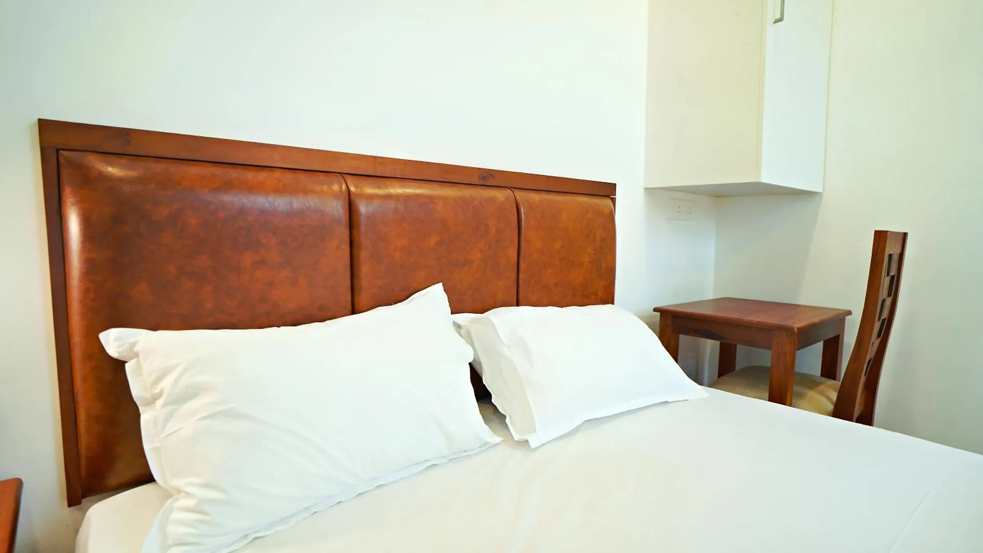 Gh Grand Park Hotel Angamali