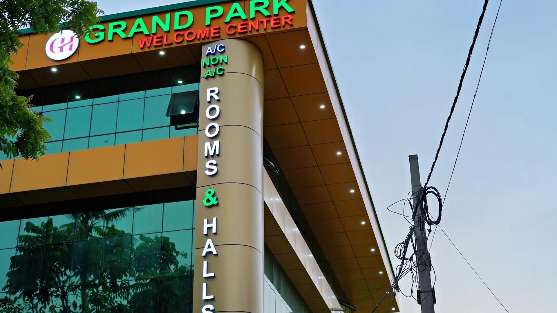 Gh Grand Park Hotel Angamali 0*,  India